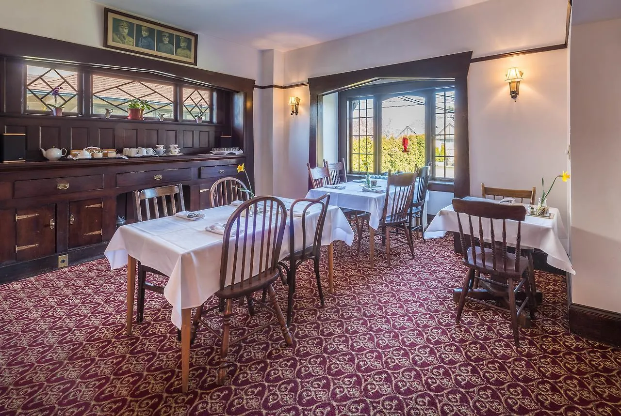 Oak Bay Guest House Bed & Breakfast Victoria