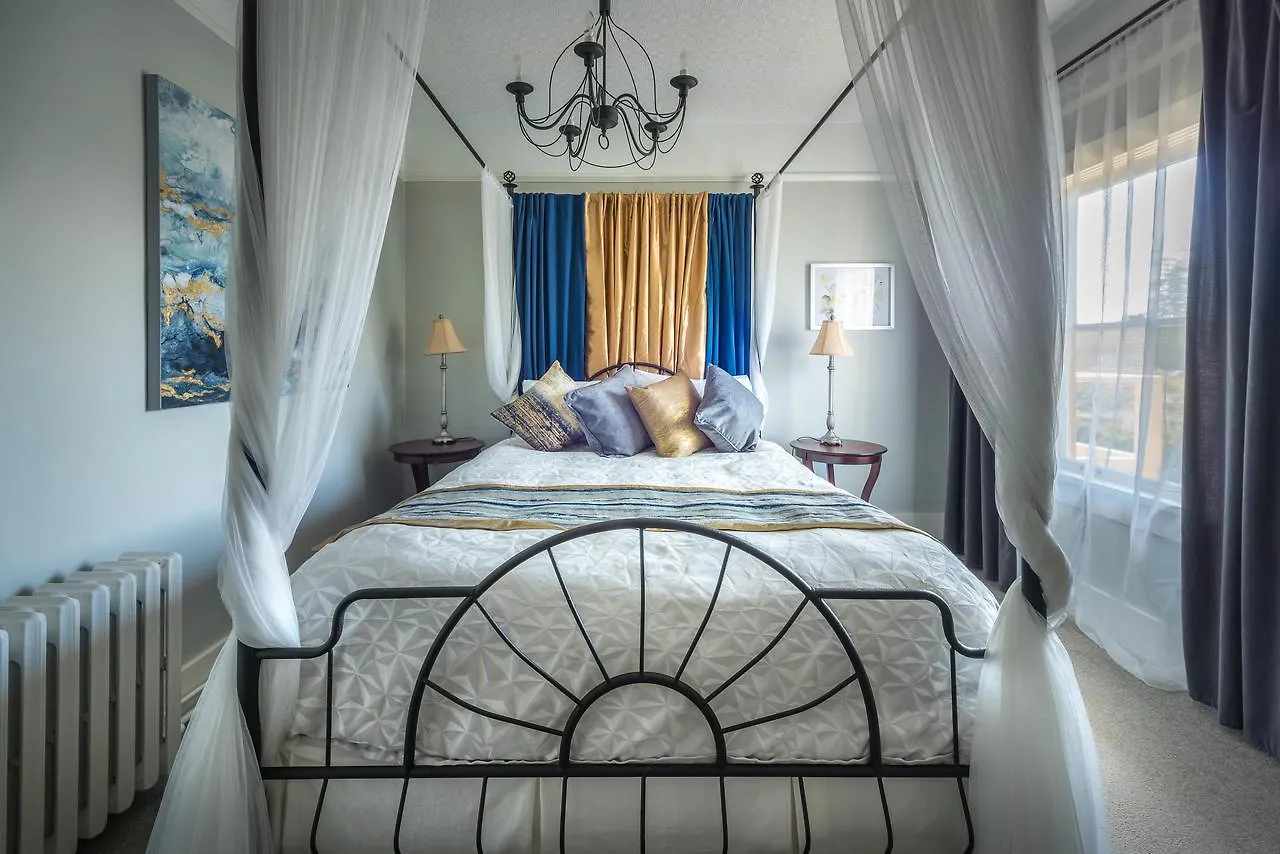 Oak Bay Guest House Bed & Breakfast Victoria