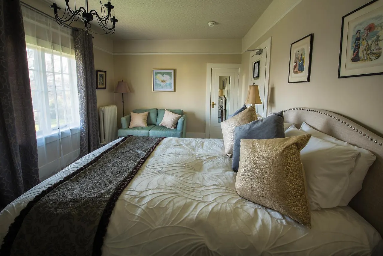 Oak Bay Guest House Bed & Breakfast Victoria