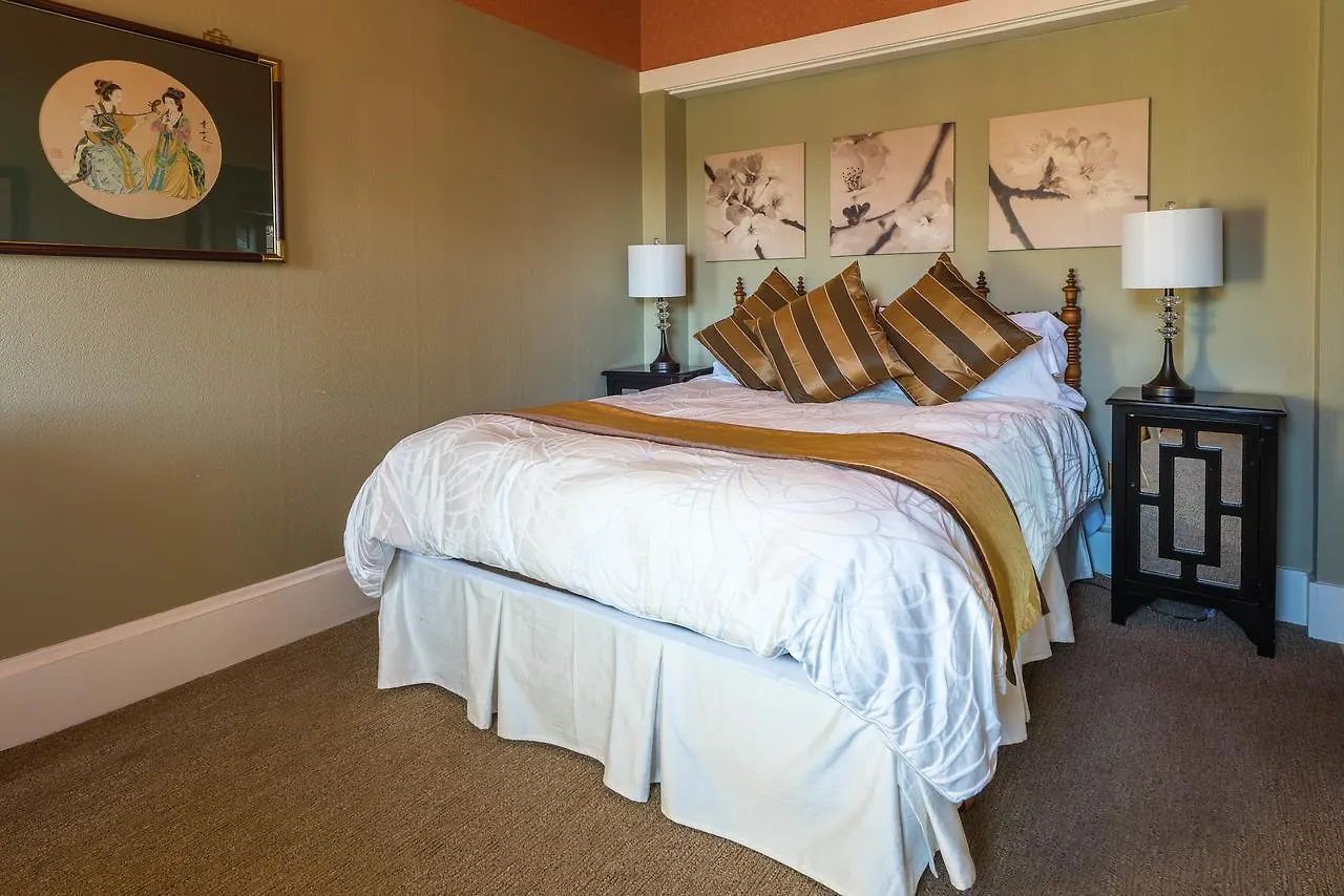 Oak Bay Guest House Bed & Breakfast Victoria 2*,  Canada